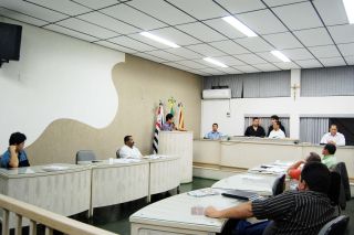 Plenário arquiva pedido de destituição do Presidente da Câmara de Registro