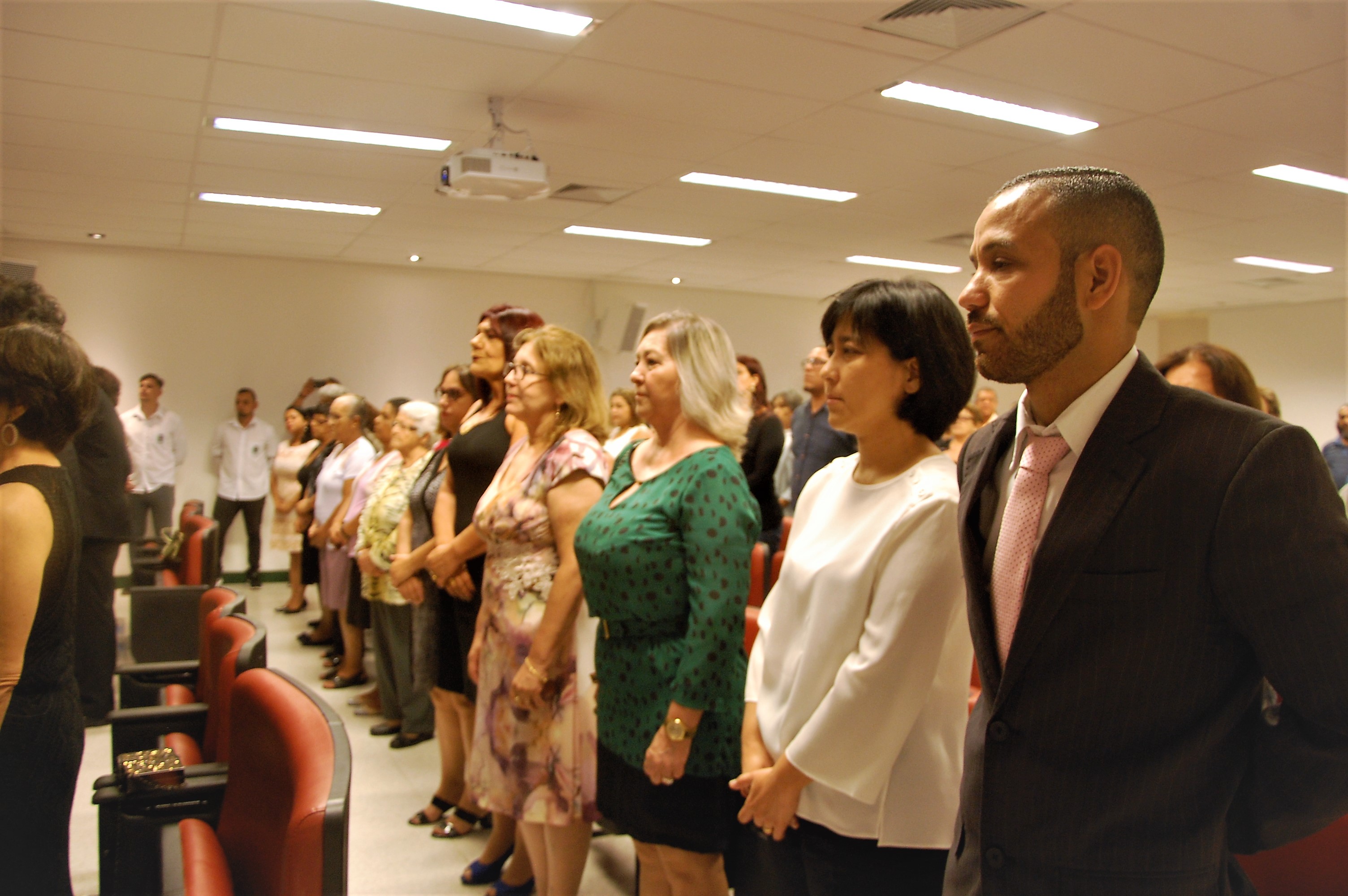 Câmara realiza Sessão Solene em homenagem às mulheres